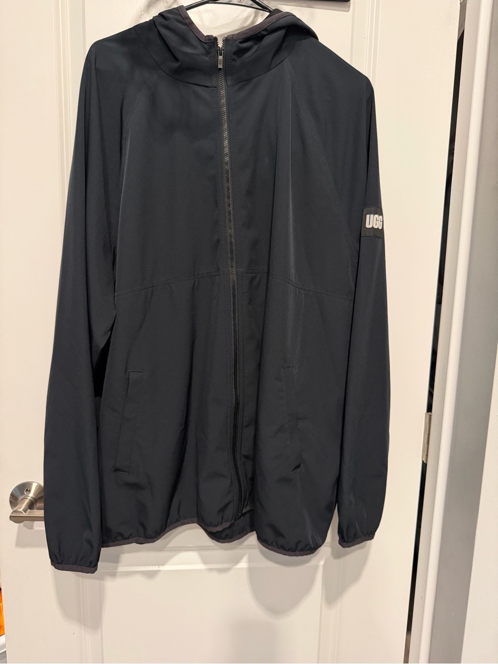 UGG Edison Jacket Black Hooded Windbreaker Size XL 1142494